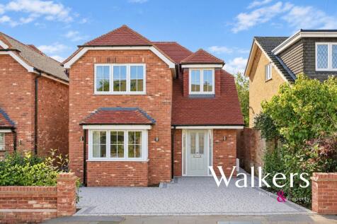 Pine Drive, Ingatestone