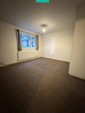 1 bed Ground Flat to rent Image 5
