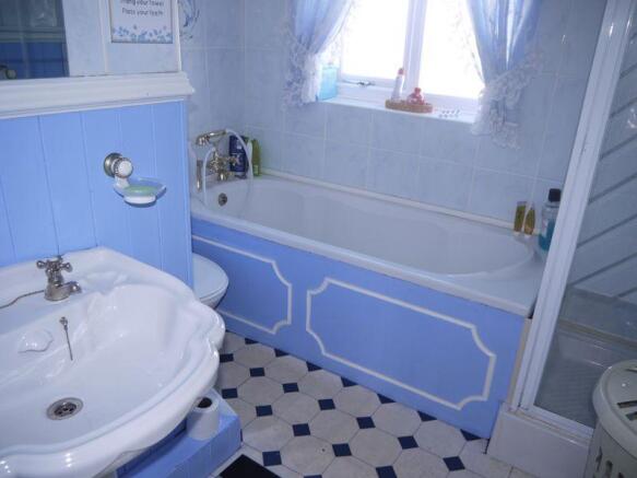 Photo 6