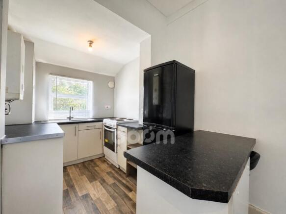 DEAN ROAD, KILBIRNIE KITCHEN