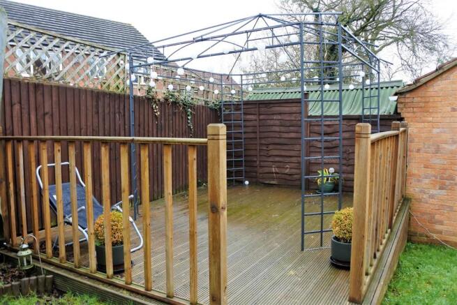 DECKING