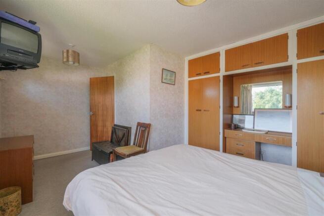 4 bed Detached for sale Image 10
