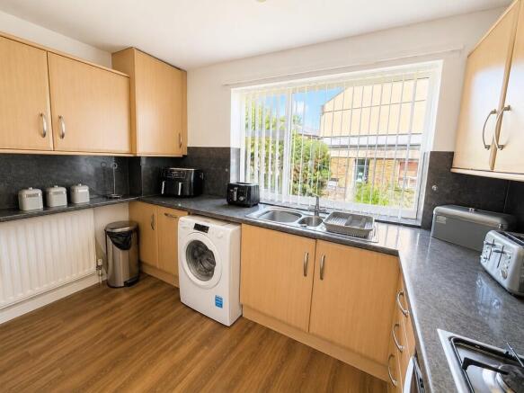 3 bed Detached Bungalow for sale Image 9