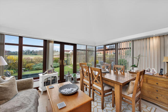 Conservatory/Dining Room