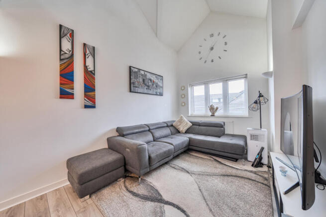 1405783-15-697b6c...