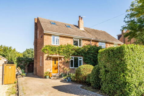 Shackleton Square, Bransgore, Christchurch, BH23 8AJ