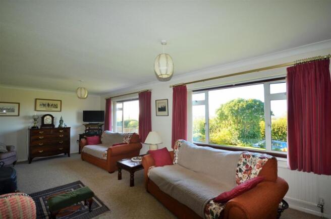 Sitting Room.JPG
