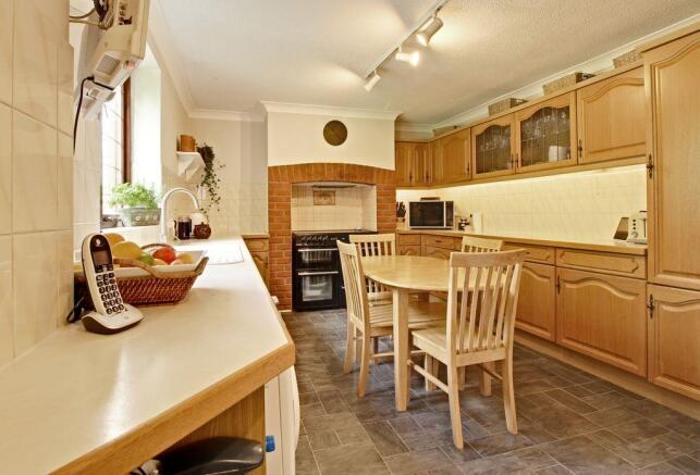 Kitchen/Breakfast Room