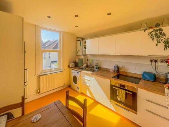 Beaconsfield Road, Knowle, Bristol - View 3