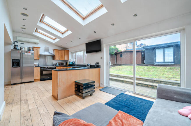 1396245-1-6973b19...