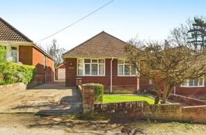 Clover Hayes, Providence Hill, Bursledon SO31 8AT
