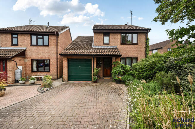 eee14ba4ec624da4b030b352184c4cfb