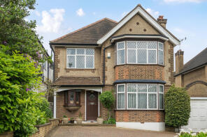 Glen Rowan, Totteridge Lane, Whetstone, London N20 8JH