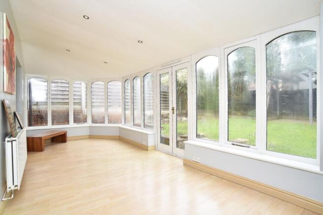 4 bed Detached for sale Image 6