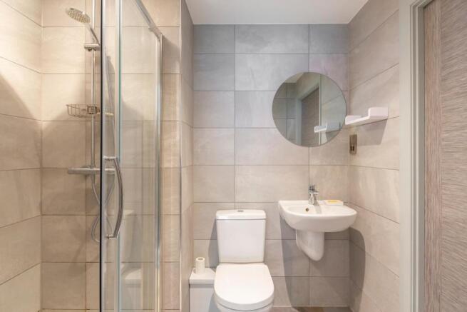 WEIVNOVA6 - Bathroom B.jpg