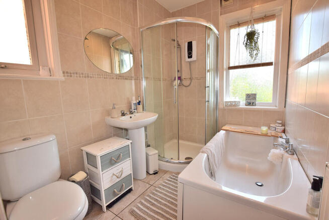 3 bed Semi-Detached for sale Image 12