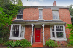 Farndon Ferry, Grosvenor Road, Market Drayton TF9 1HB