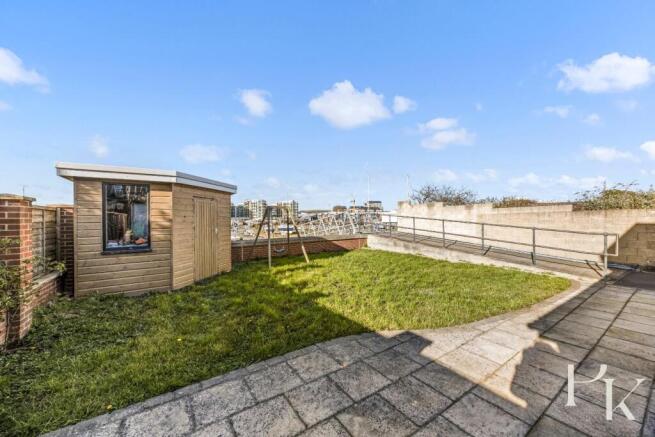 Riverside Road,19-001.JPG