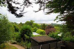 Honeysuckle Cottage, Hewish Lane, West Crewkerne, Crewkerne TA18 8QU