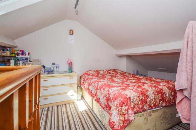 2 bed Terraced for sale Image 8