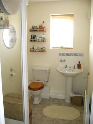 En-suite shower