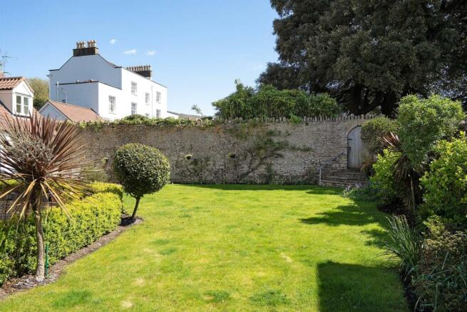 Charter Court - Image 4.jpg