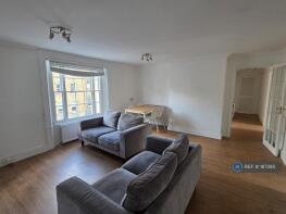 Flat B, 233-235, Hoxton Street, Hackney, London N1 5LG