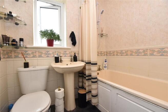 2 bed Town House for sale Image 7