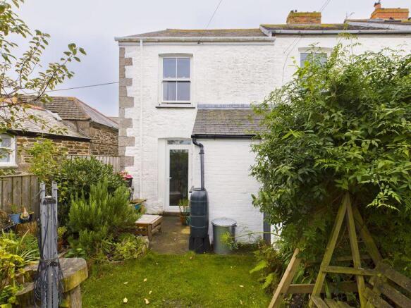 garden and rear elevation