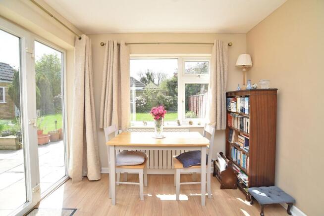 2 bed Semi-Detached Bungalow for sale Image 5