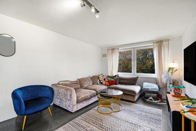 Flat 9 64 The Grove Iselworth London TW7 4JA - 002