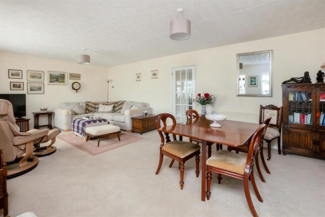 9 Arbour Close 2453-3.jpg