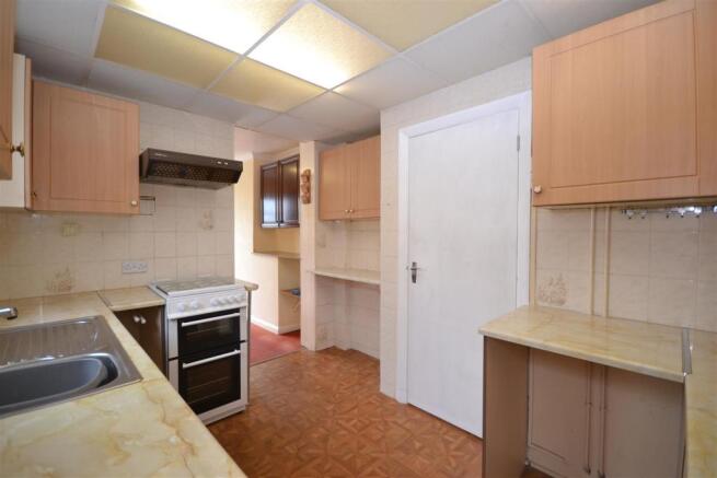 kitchen (2).JPG