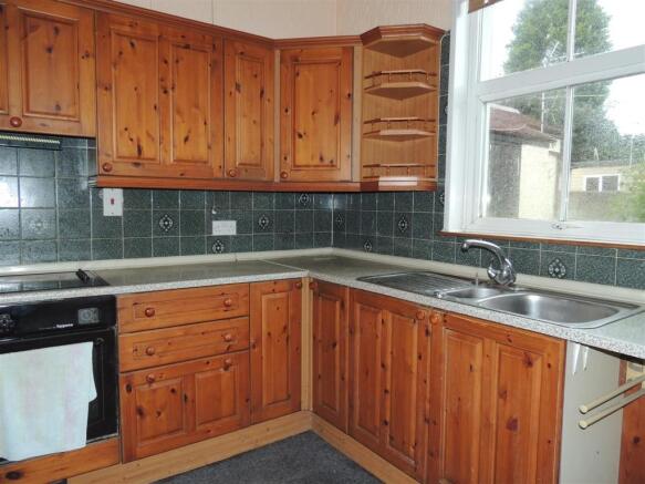 Kitchen: