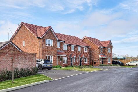 Swan Mews, Warlingham, CR6 9FP