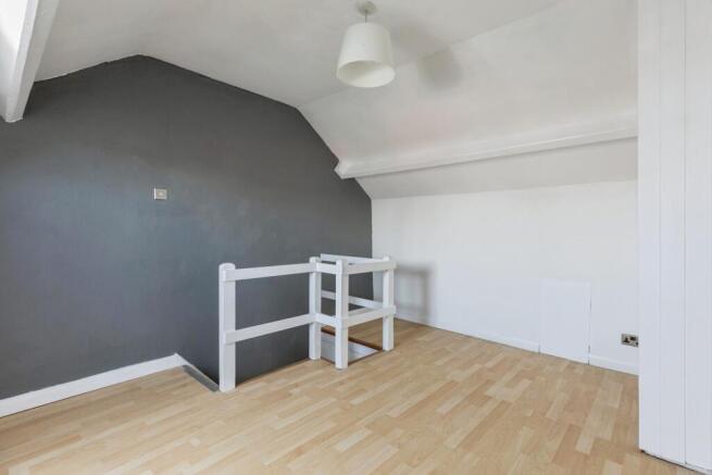 3 bed Terraced for sale Image 11