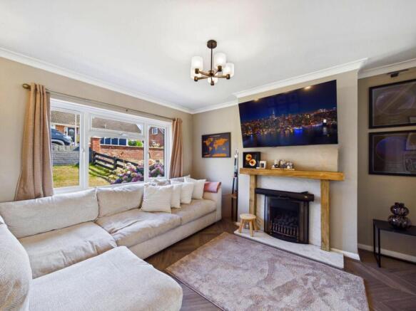 3 bed Semi-Detached for sale Image 11