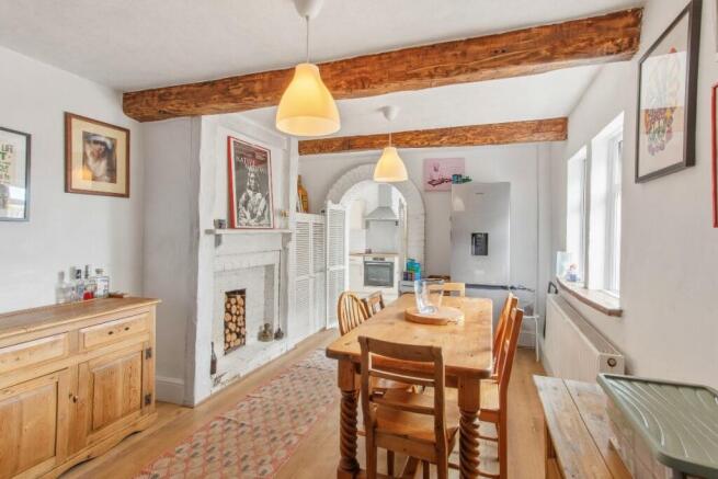 2 bed Semi-Detached for sale Image 4