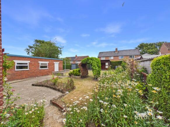 3 bed Detached for sale Image 10