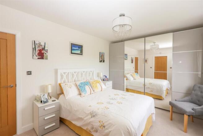 3 bed Detached for sale Image 7