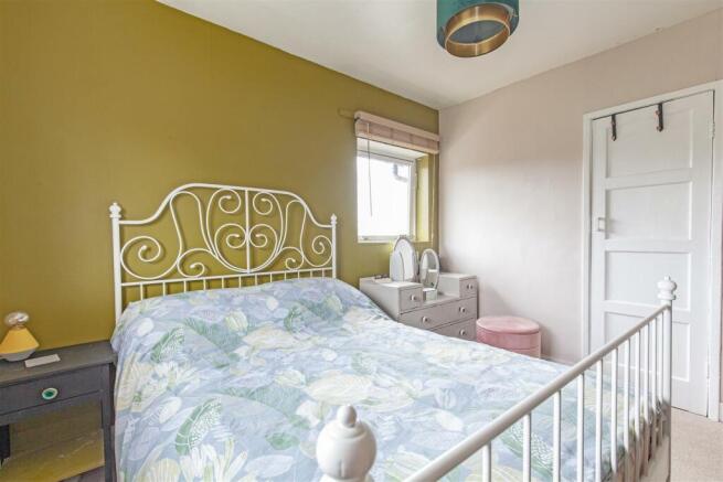 Bedroom 2-2.jpg
