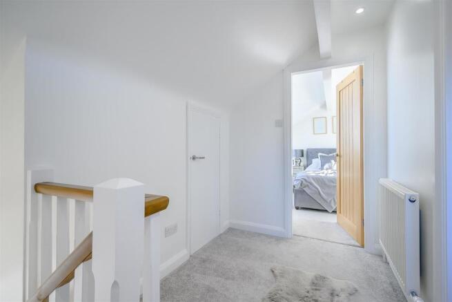 8489048-interior23.jpg
