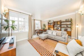 Flat 23, King's Court South, Chelsea Manor Gardens, London SW3 5EG