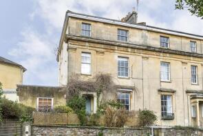 First Floor Flat, Kensington Villas, Royal Park, Clifton, Bristol BS8 3AJ