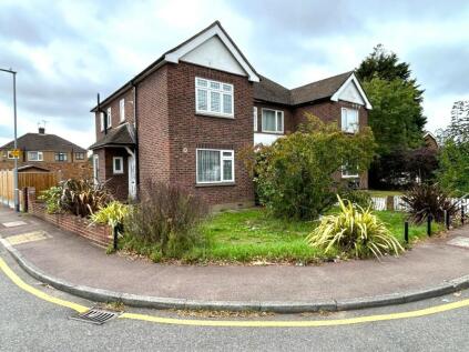 Millbrook Gardens, Chadwell Heath