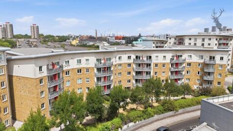Heart Of Bow Development, Bow, E3