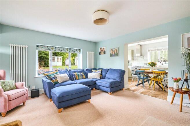 4 bed Semi-Detached for sale Image 6