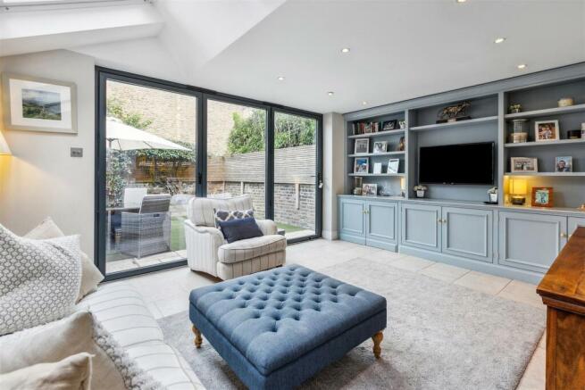 Heathfield Gardens, W4 - FOR SALE