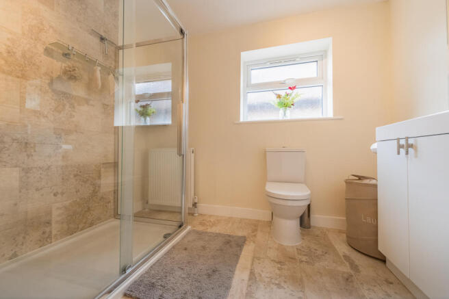 En-Suite Shower