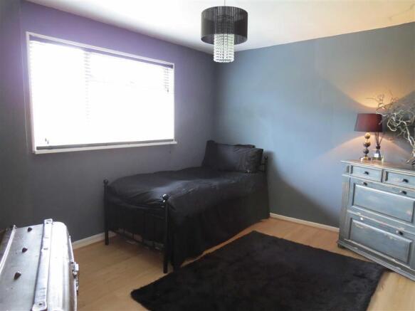 Bedroom: